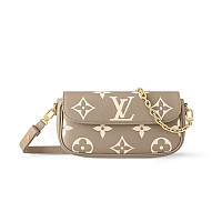 LOUIS VUITTON-M14239 루이비통 화이트 모노그램 체리 LV x TM 월릿 온 체인 아이비