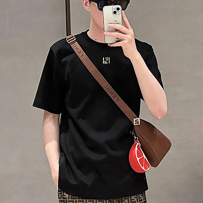 FENDI-04024 펜디 2026년 봄/여름 신상 반팔티 남녀공용