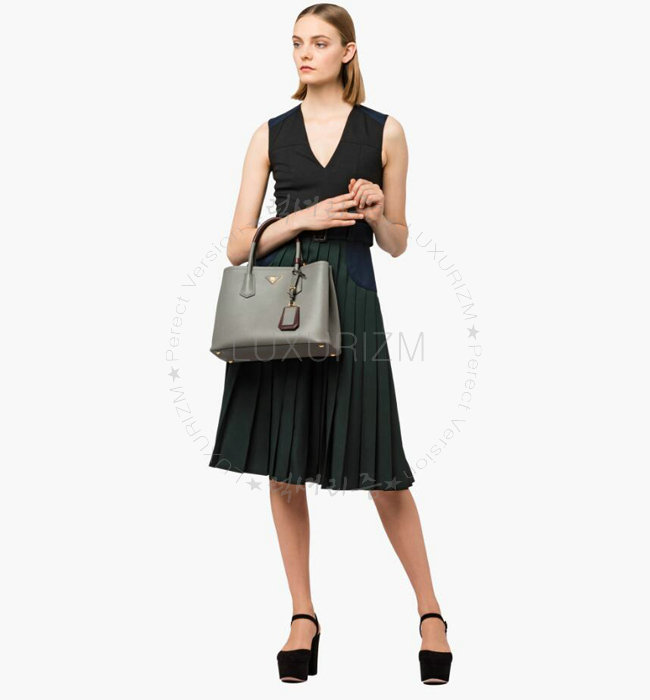 prada2-1024-001.jpg