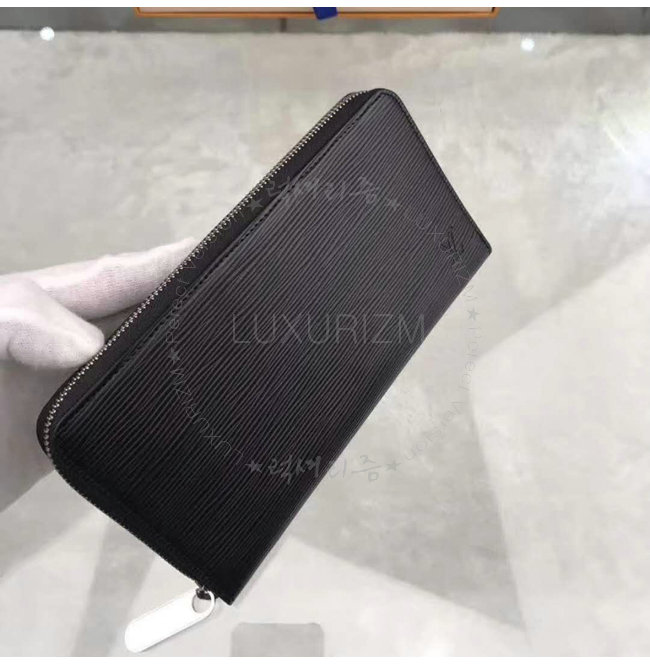 louisvuitton7-1129-003.jpg