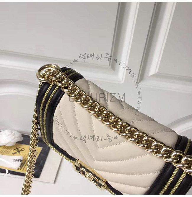 chanel-1117-006.jpg