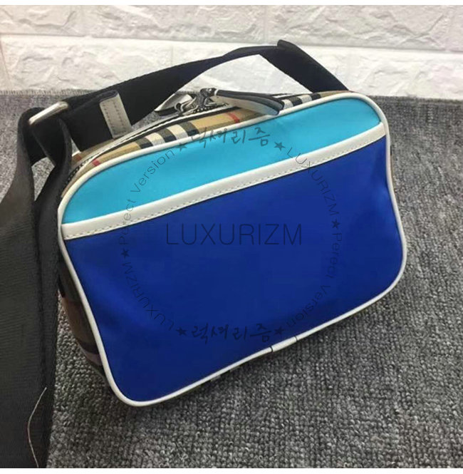 burberry1-0718-004.jpg