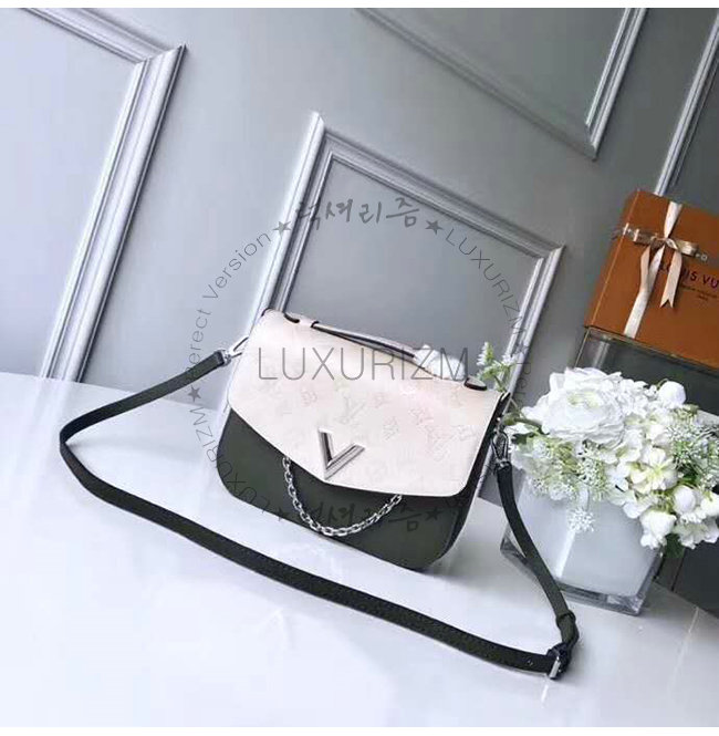 lv-0903-001.jpg