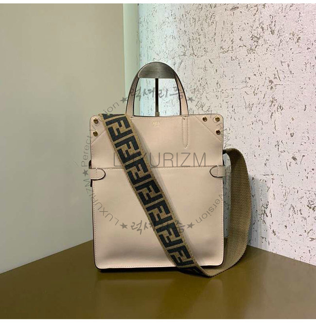 fendi-0125-006.jpg