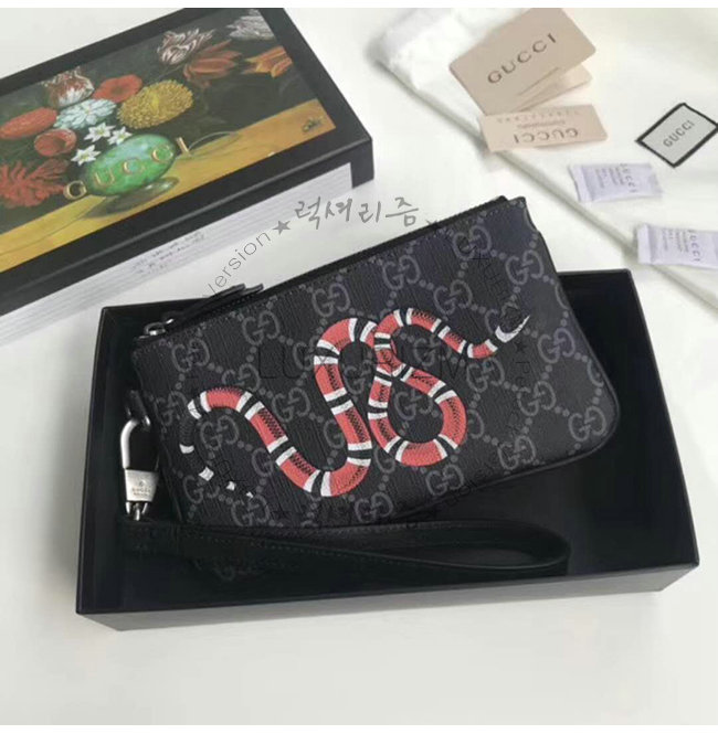 gucci-0701-002.jpg